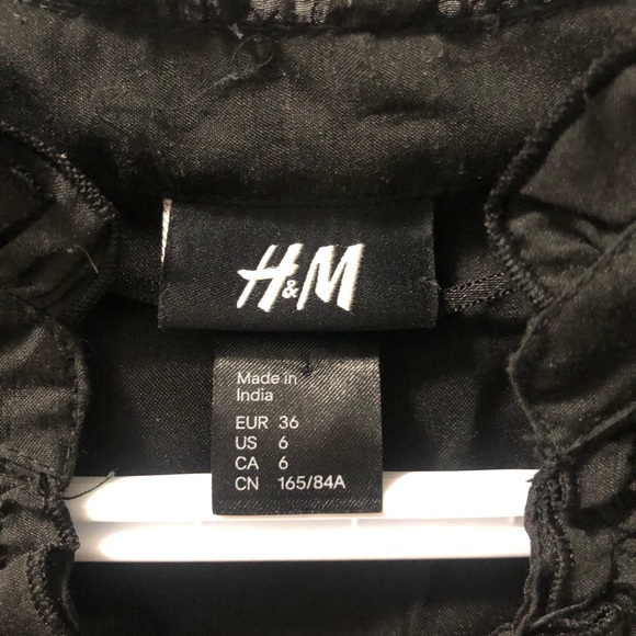 (190) Gothic Victorian Black Puff Sleeve Dress - Picture 11 of 11